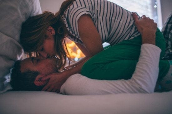 Here Are 10 Mind-Blowing Things The Best Kissers Do