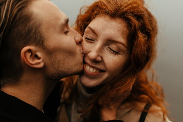 Not Ready To Say ‘I Love You’? Here’s How To Respond When A Guy Says It First