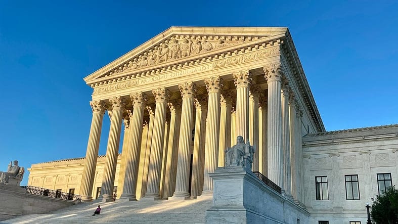 BREAKING: US Supreme Court Overturns Roe vs Wade