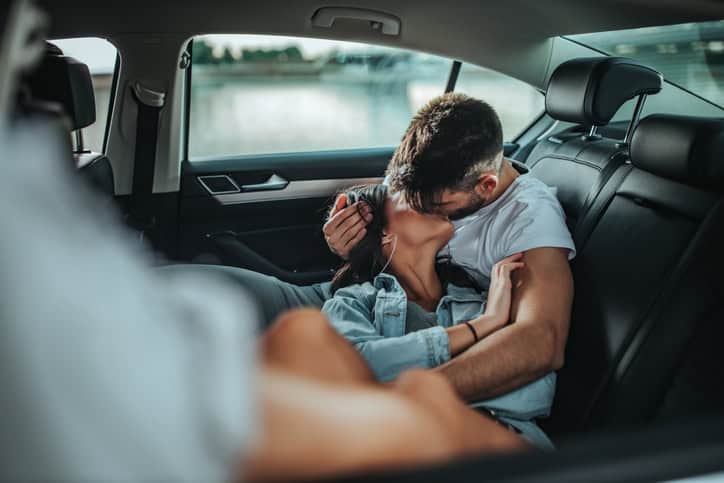 when to sleep with a guy you're dating